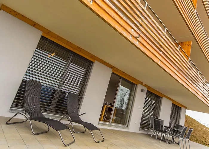 Riederhoru A Parterre Διαμέρισμα *